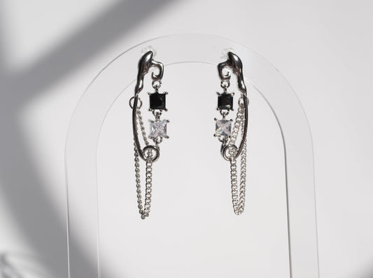 Pin Earring, Detail