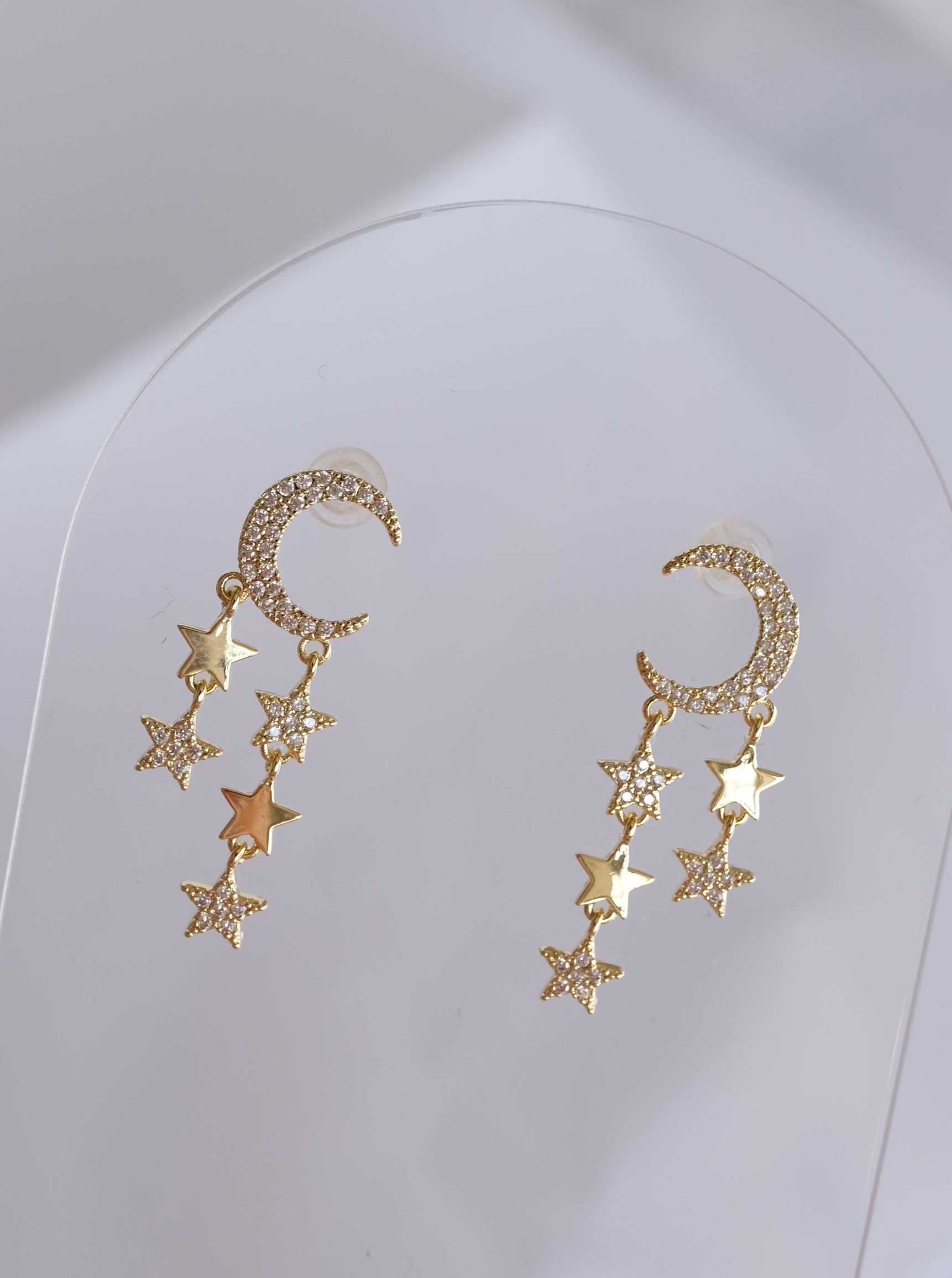 Moon Star Dangle Earring, Detail