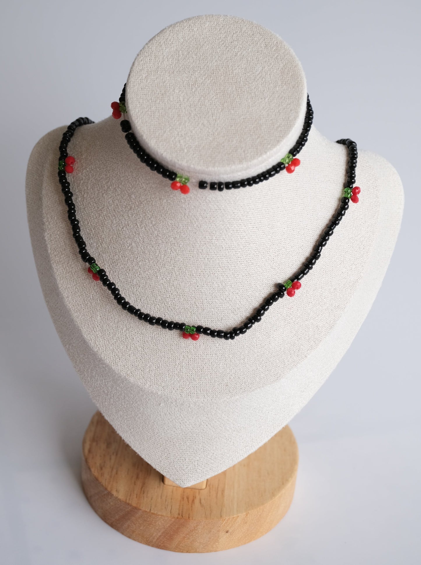 Black Cherry Beaded Necklace and Bracelet Set, Detail