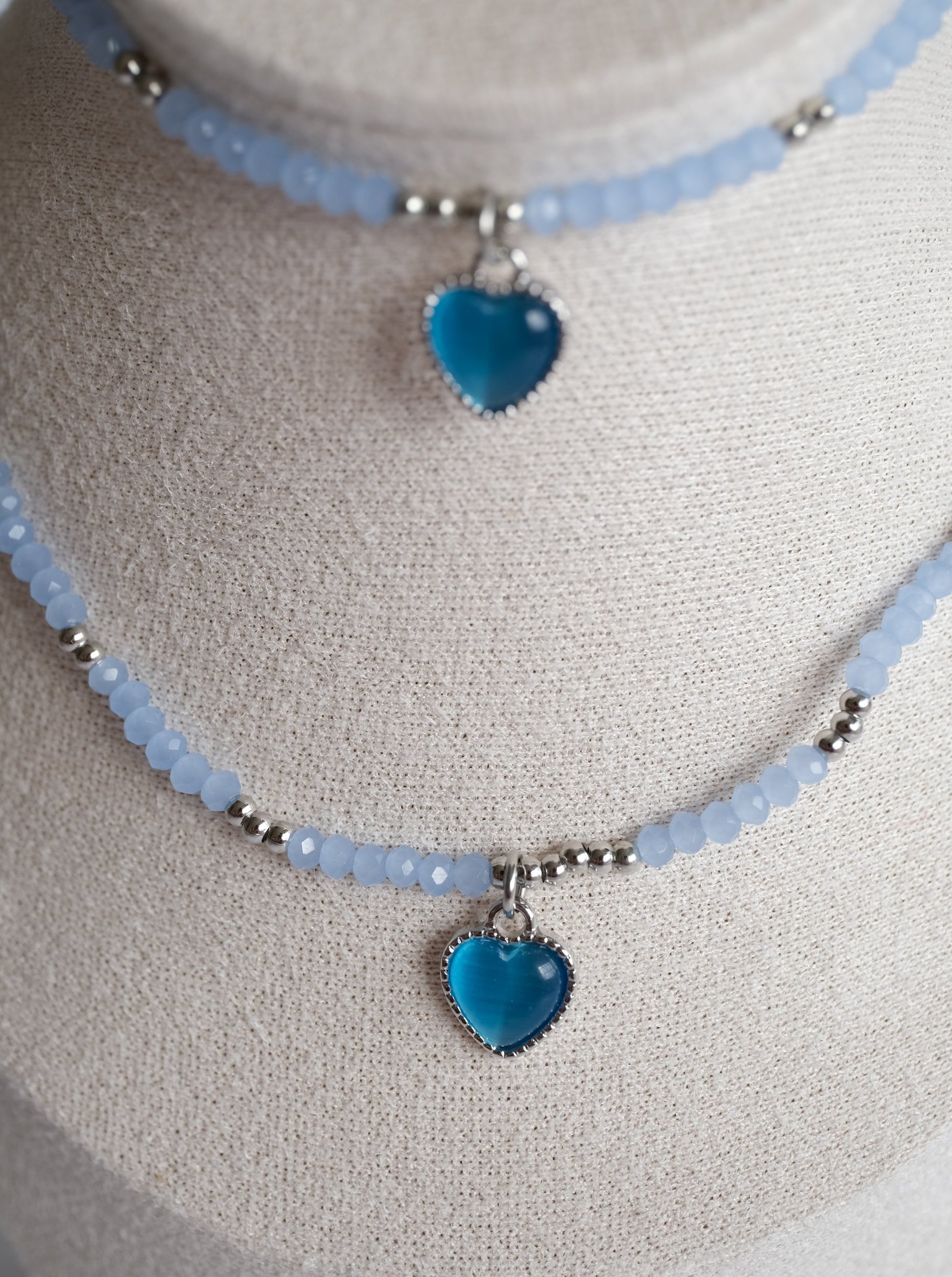 Blue Heart Beaded Necklace and Bracelet Set, Detail