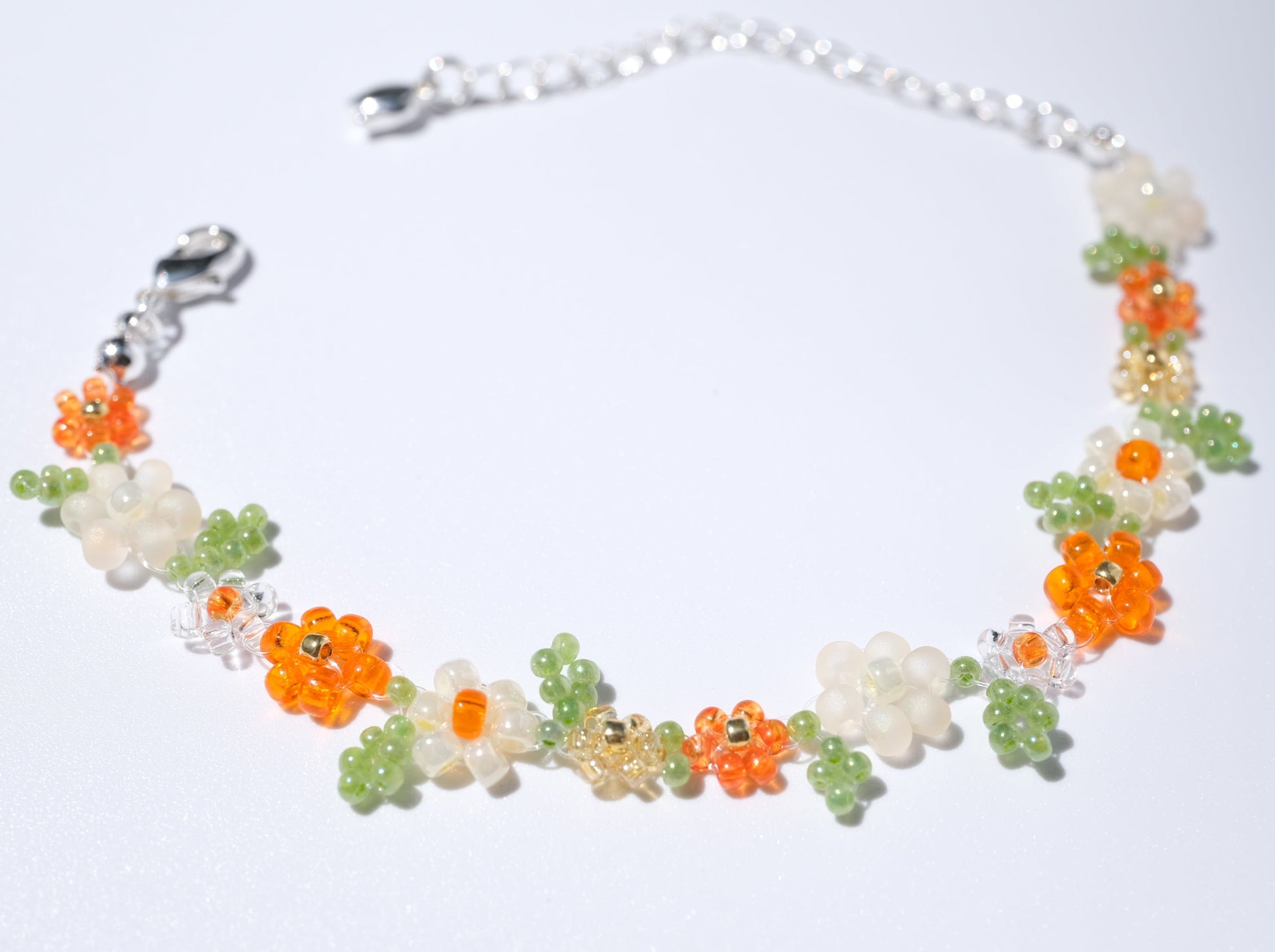 Orange Burst Flower Beaded Bracelet, Detail