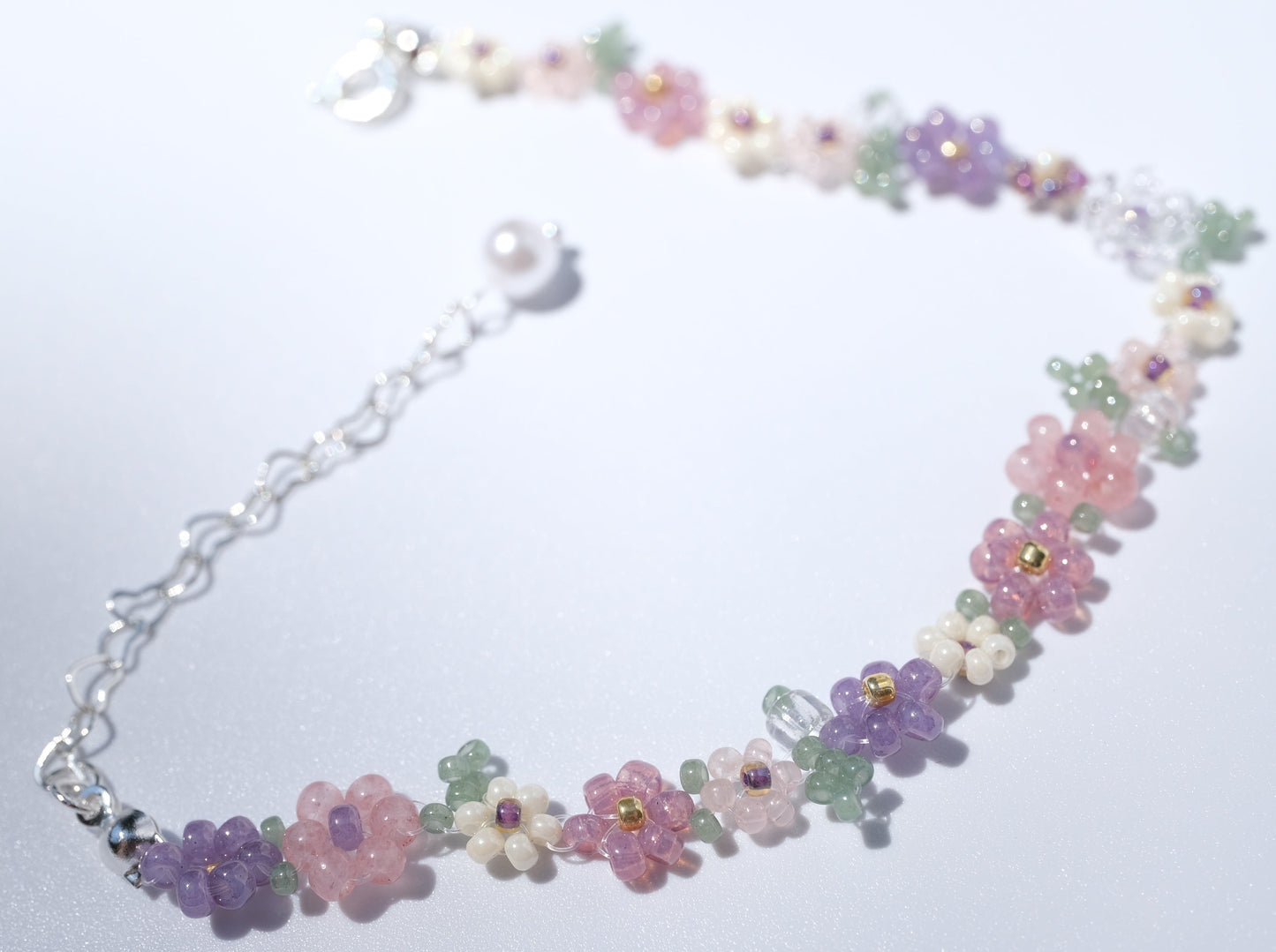 Purple Floral Fiery Beaded Bracelet, Detail